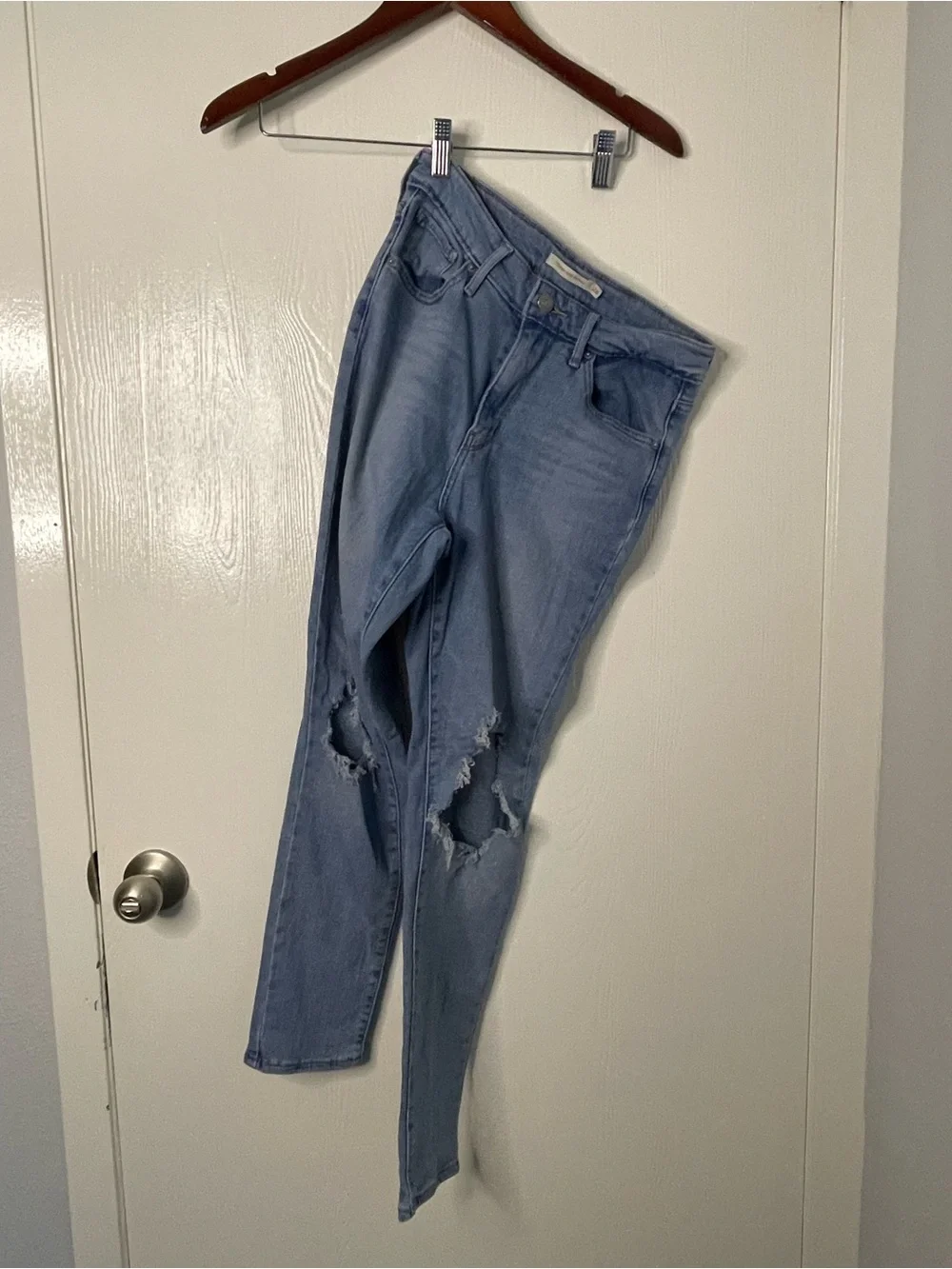 Levi’s 721 High Rise Skinny Distressed Jeans Size 28 - Picture 3 of 10